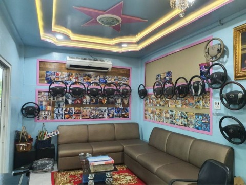 ตกแต่งรถตู้วีไอพีเที่ยว  ต้อม รถตู้วีไอพี